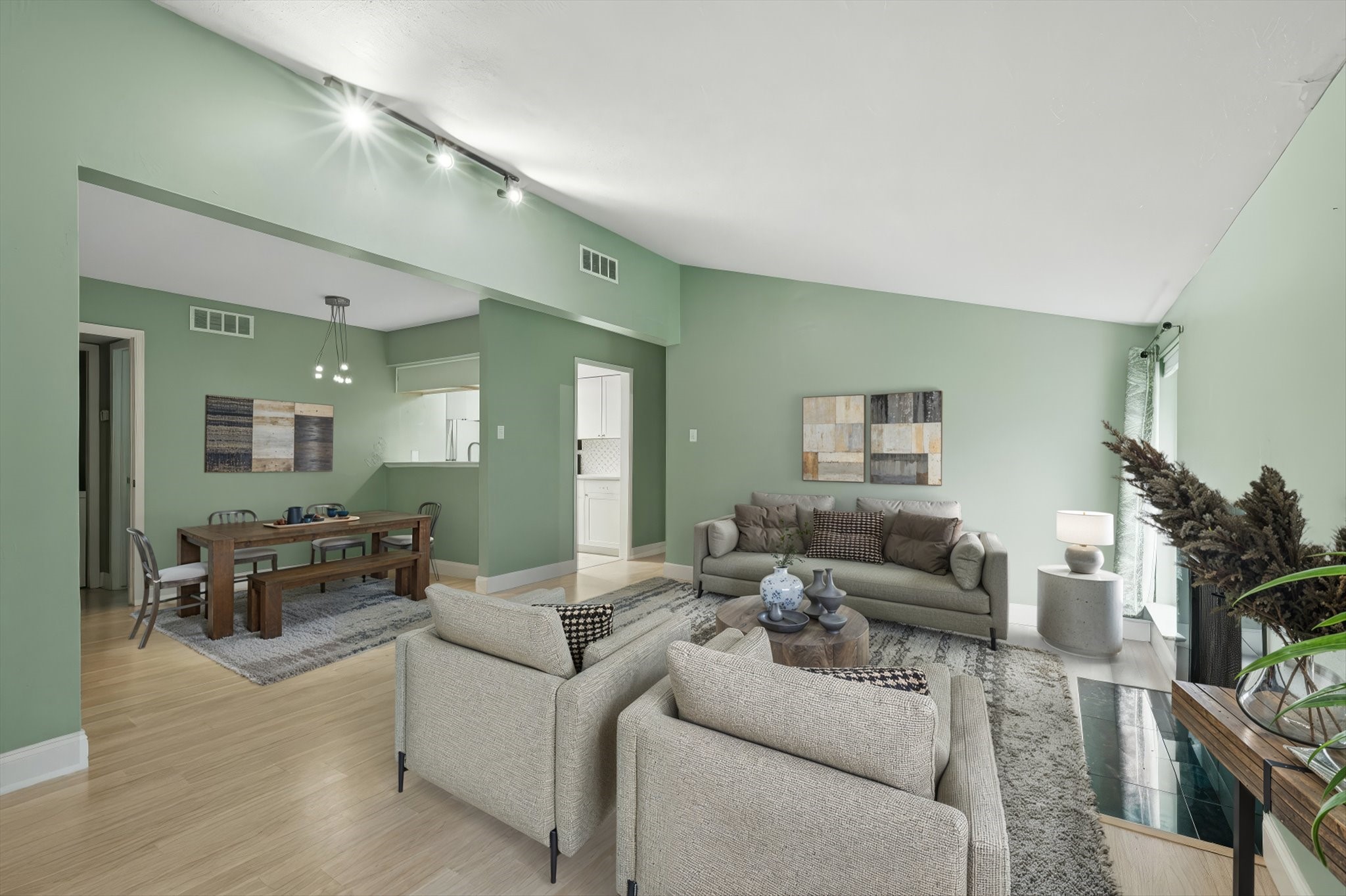 12824 Midway Road Dallas TX 75244