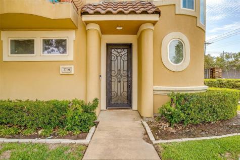 2700 Floyd Street Dallas TX 75204