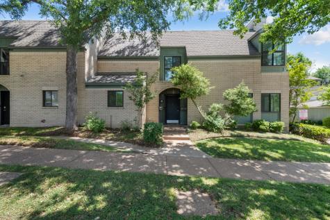 2621 Mccart Avenue Fort Worth TX 76110