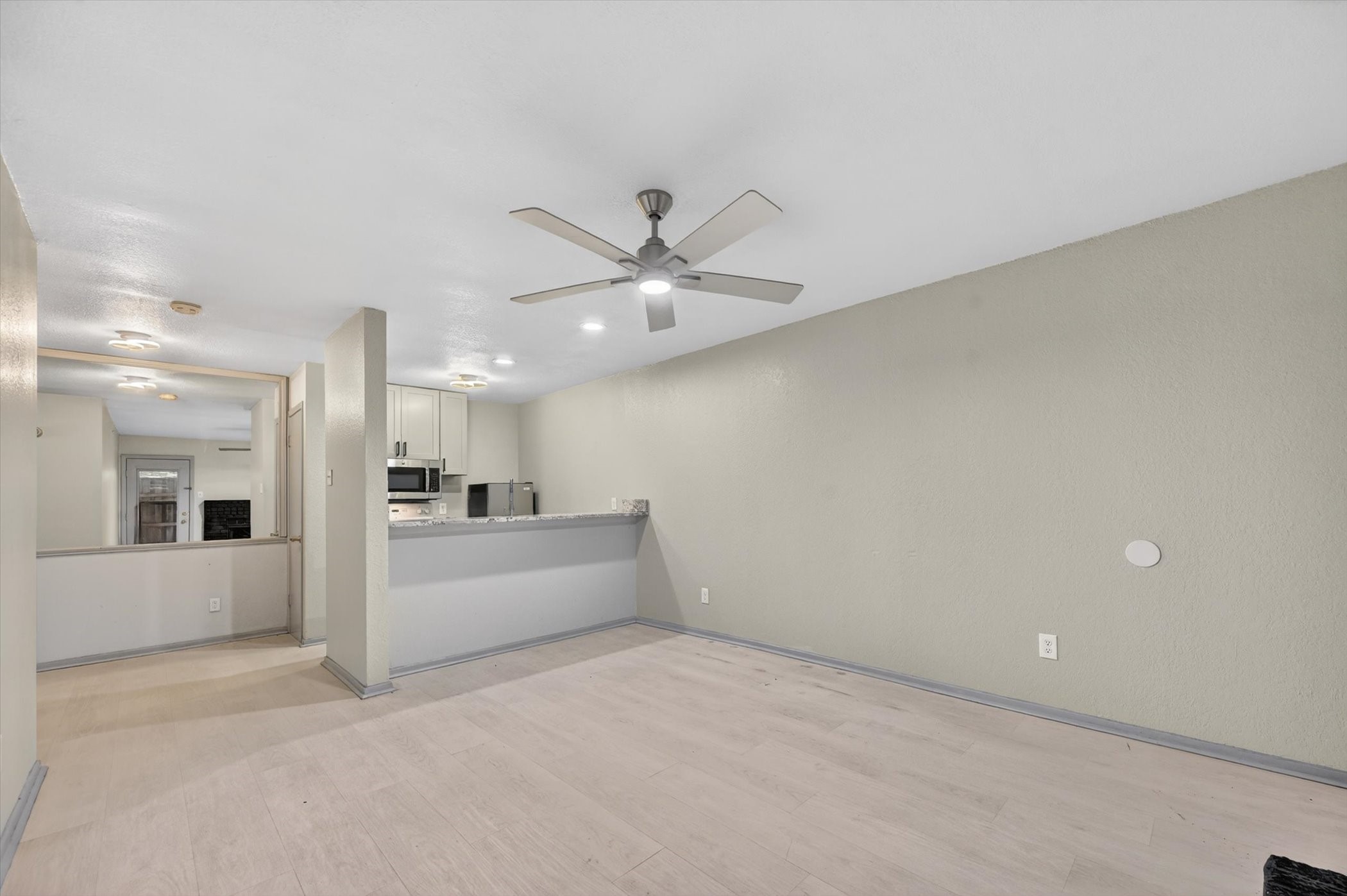 1810 N Garrett Avenue Dallas TX 75206