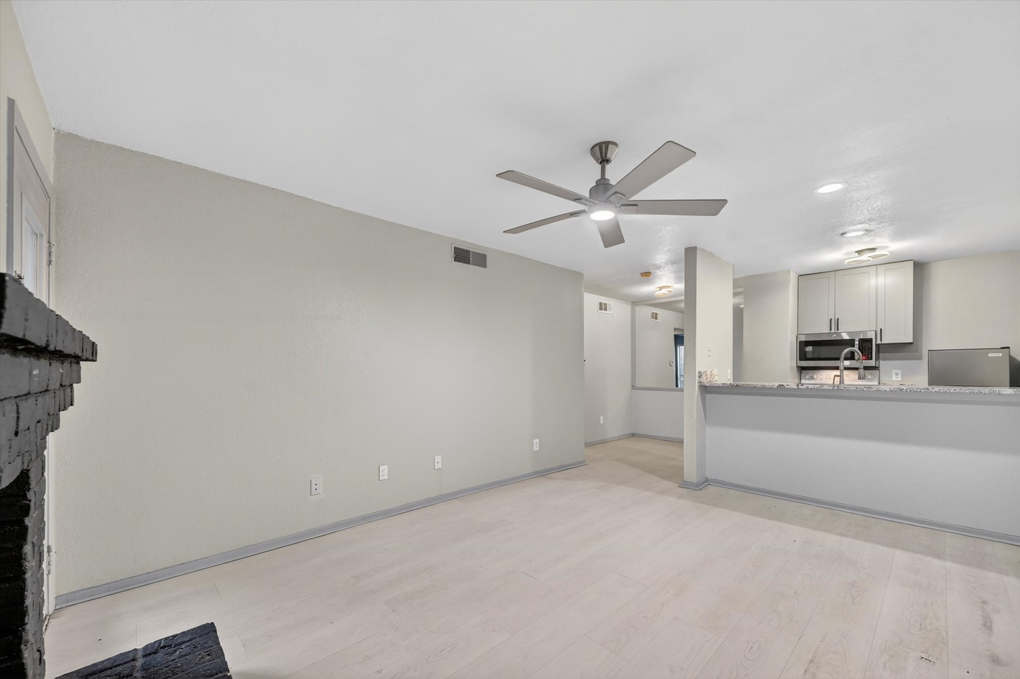 1810 N Garrett Avenue Dallas TX 75206