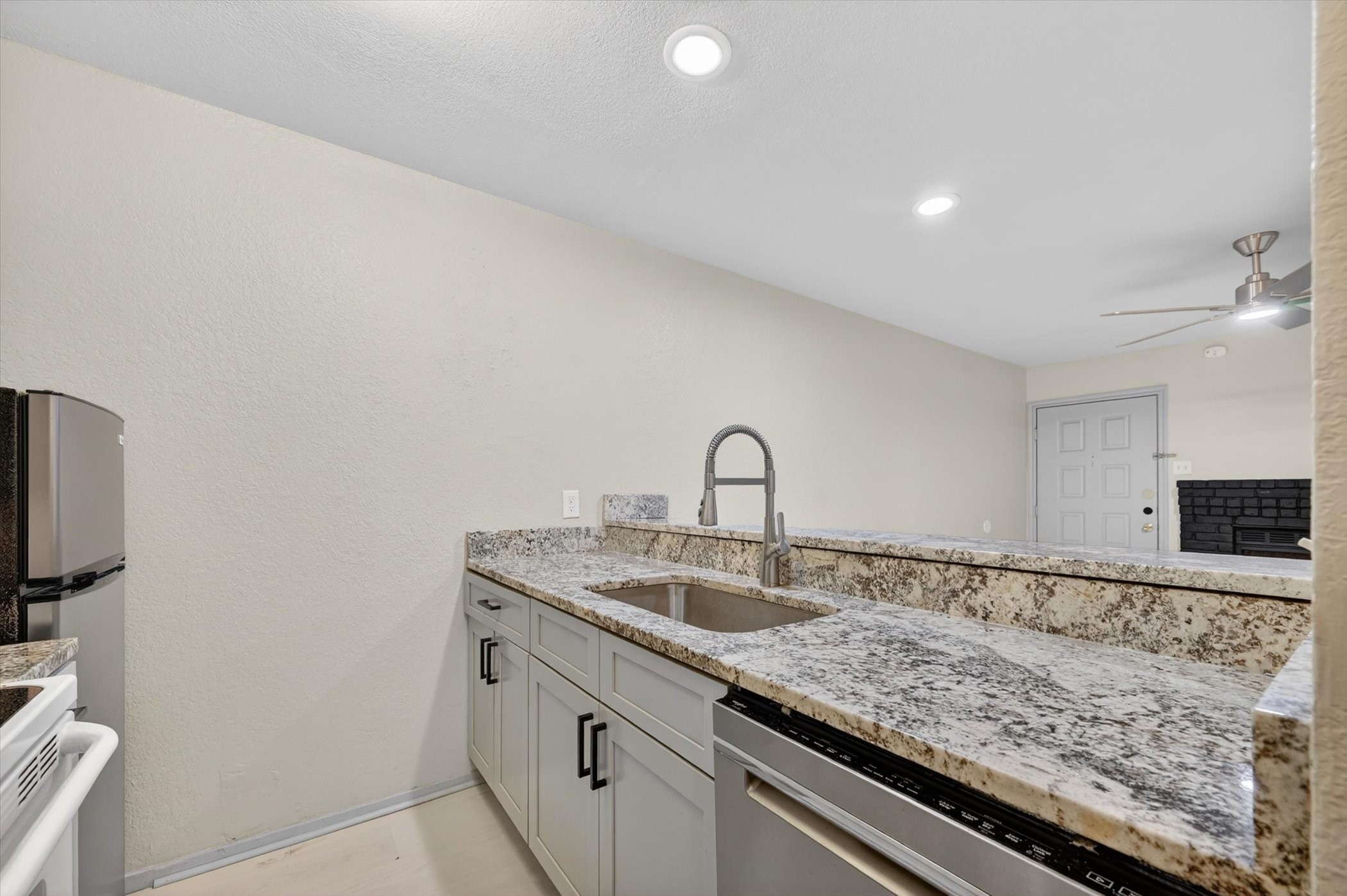 1810 N Garrett Avenue Dallas TX 75206