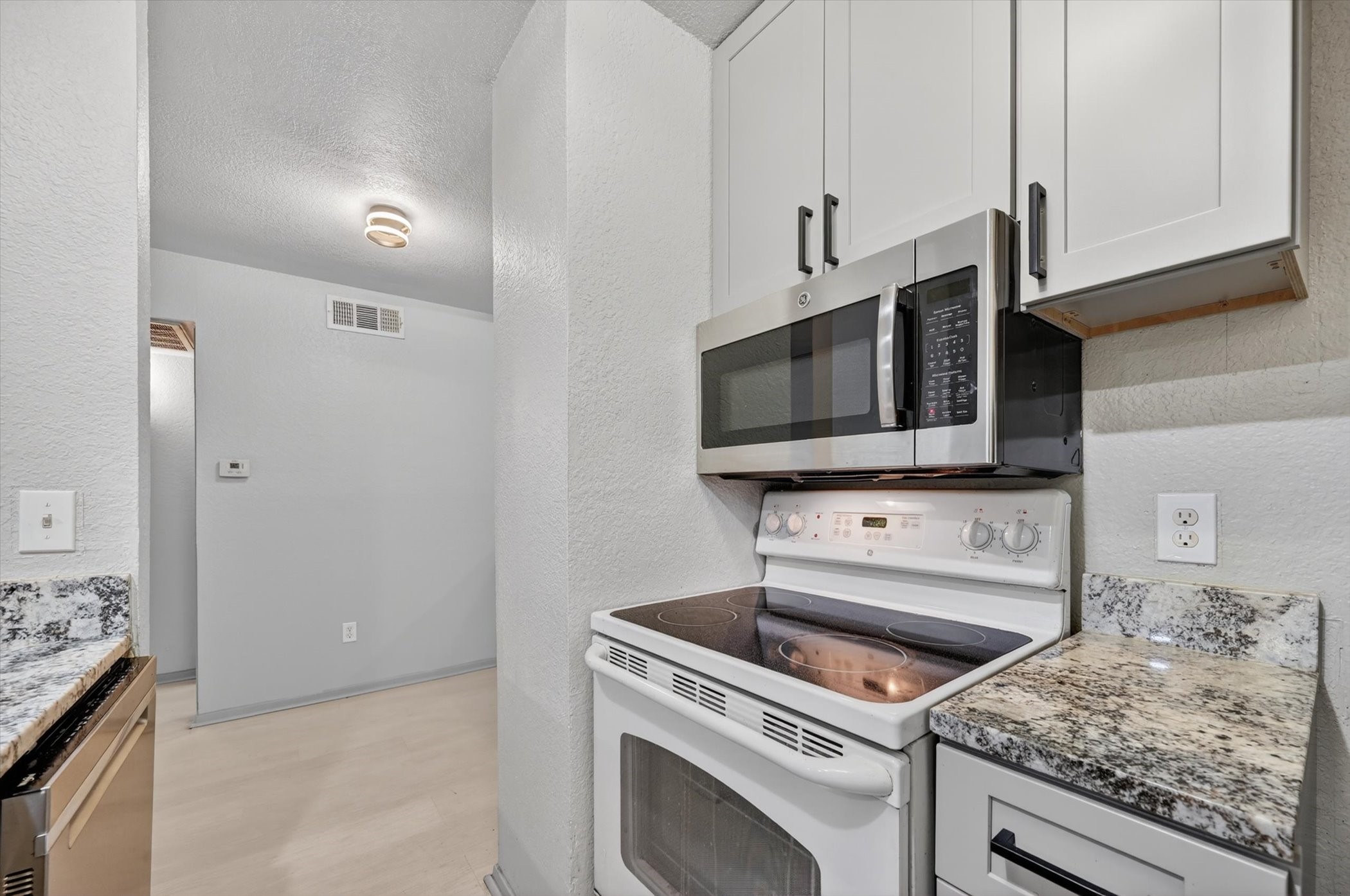 1810 N Garrett Avenue Dallas TX 75206