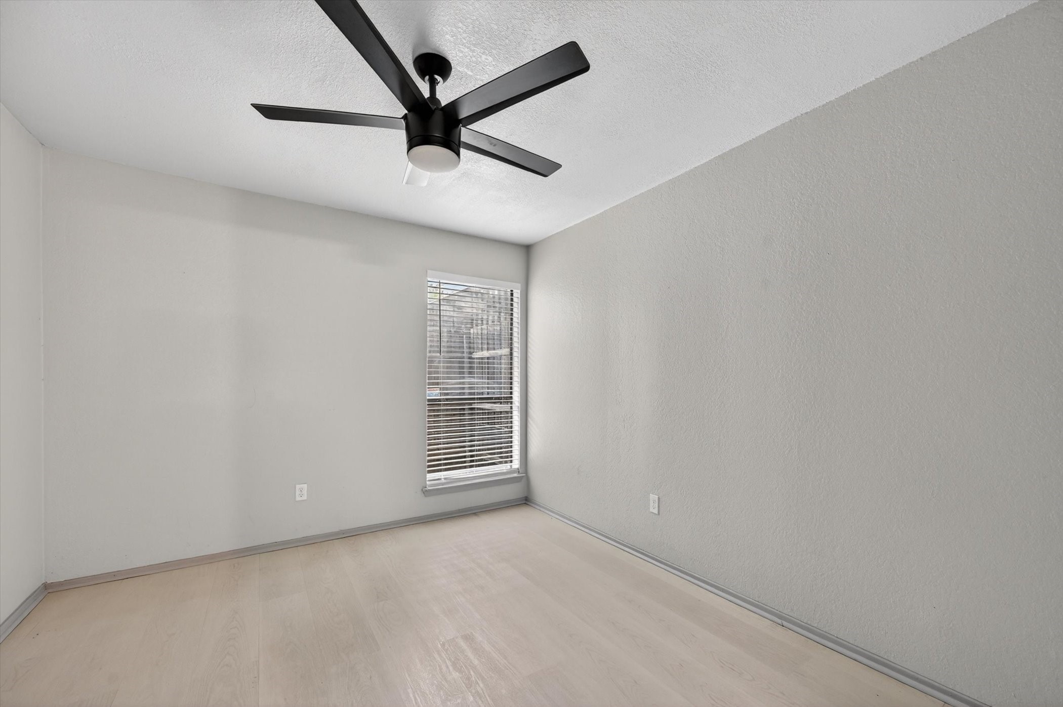 1810 N Garrett Avenue Dallas TX 75206