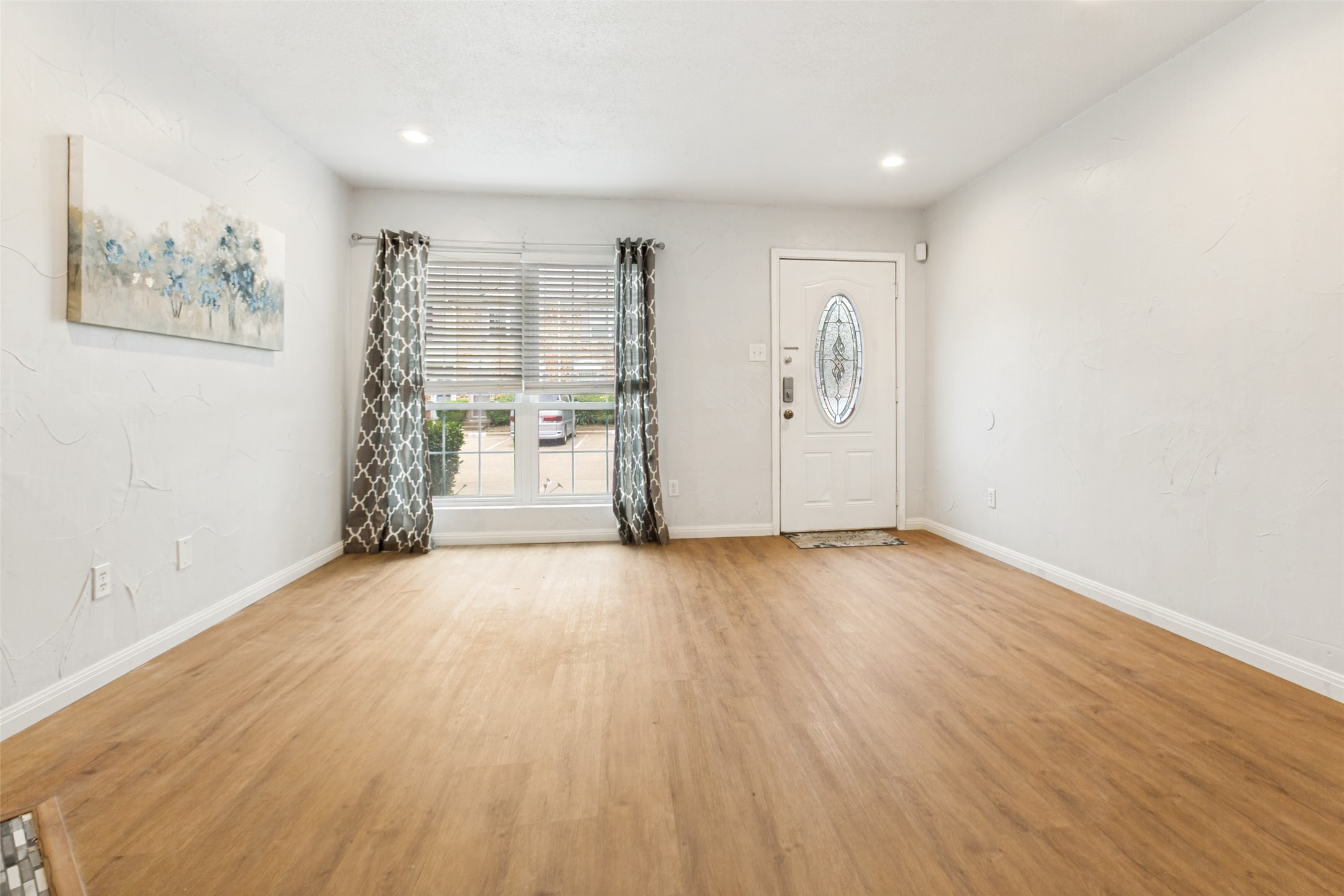 617 Carriagehouse Lane Garland TX 75040