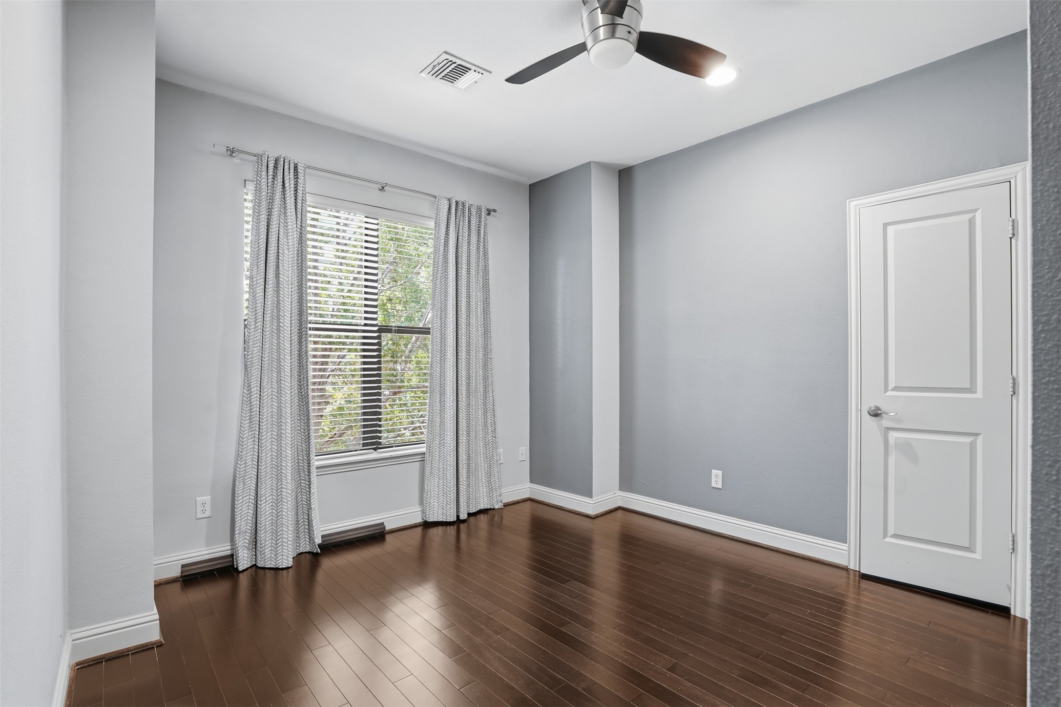 644 E Bluff Street Fort Worth TX 76102