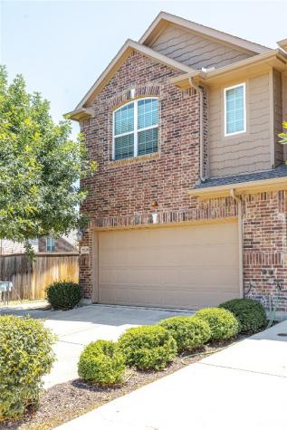 1921 Argyle Lane Lewisville TX 75067