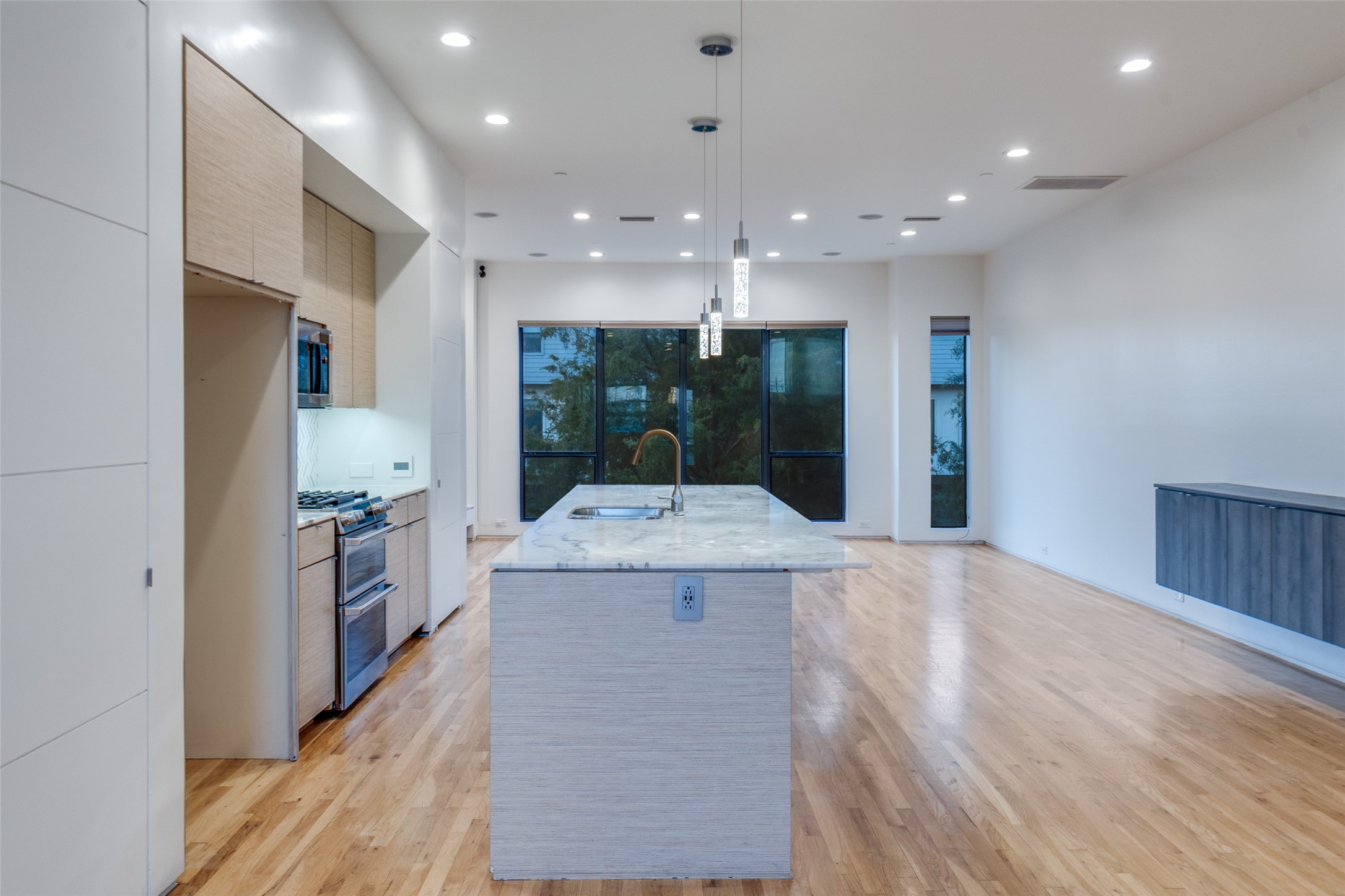 1505 N Haskell Avenue Dallas TX 75204