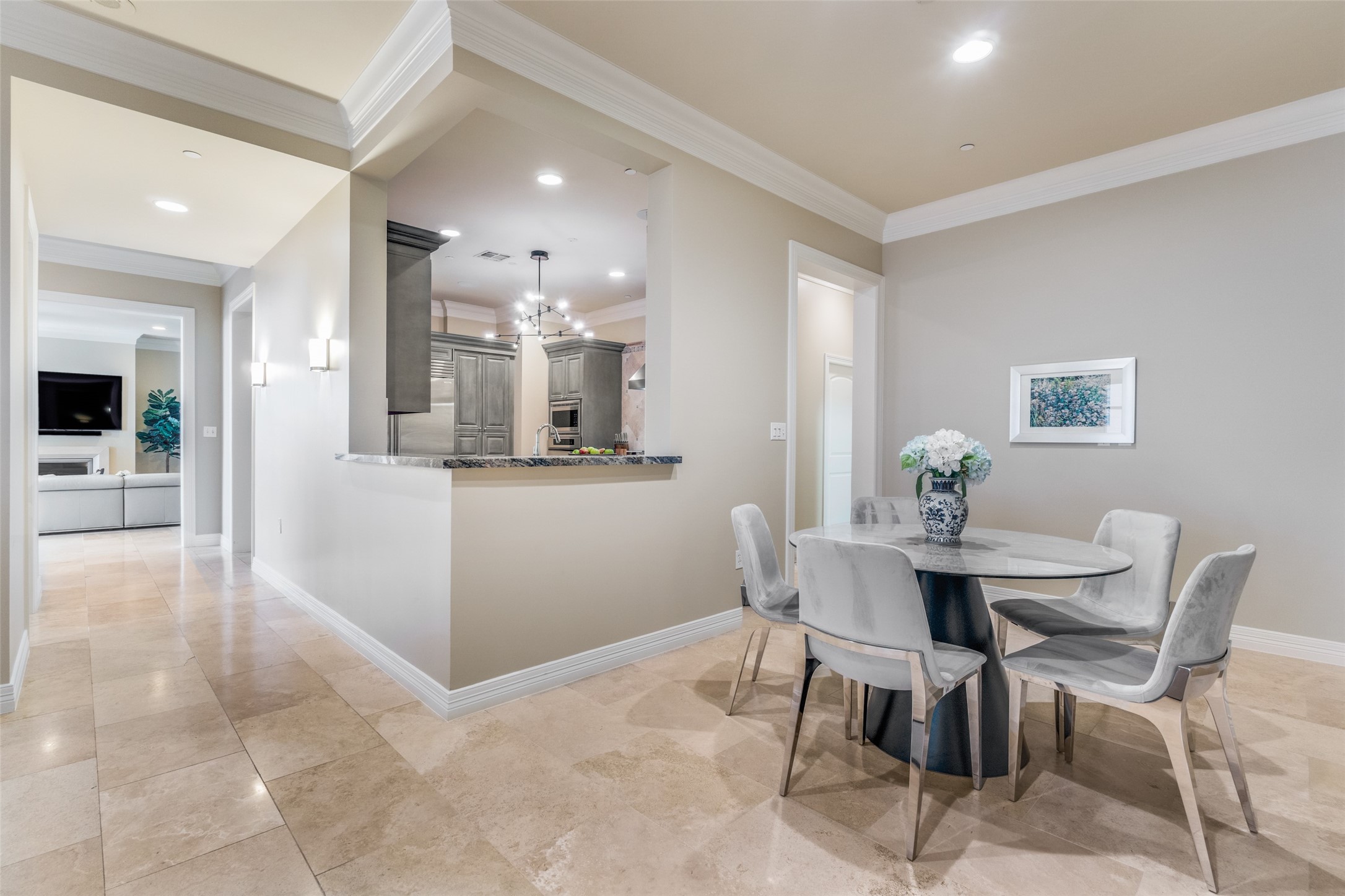 2828 Hood Street Dallas TX 75219