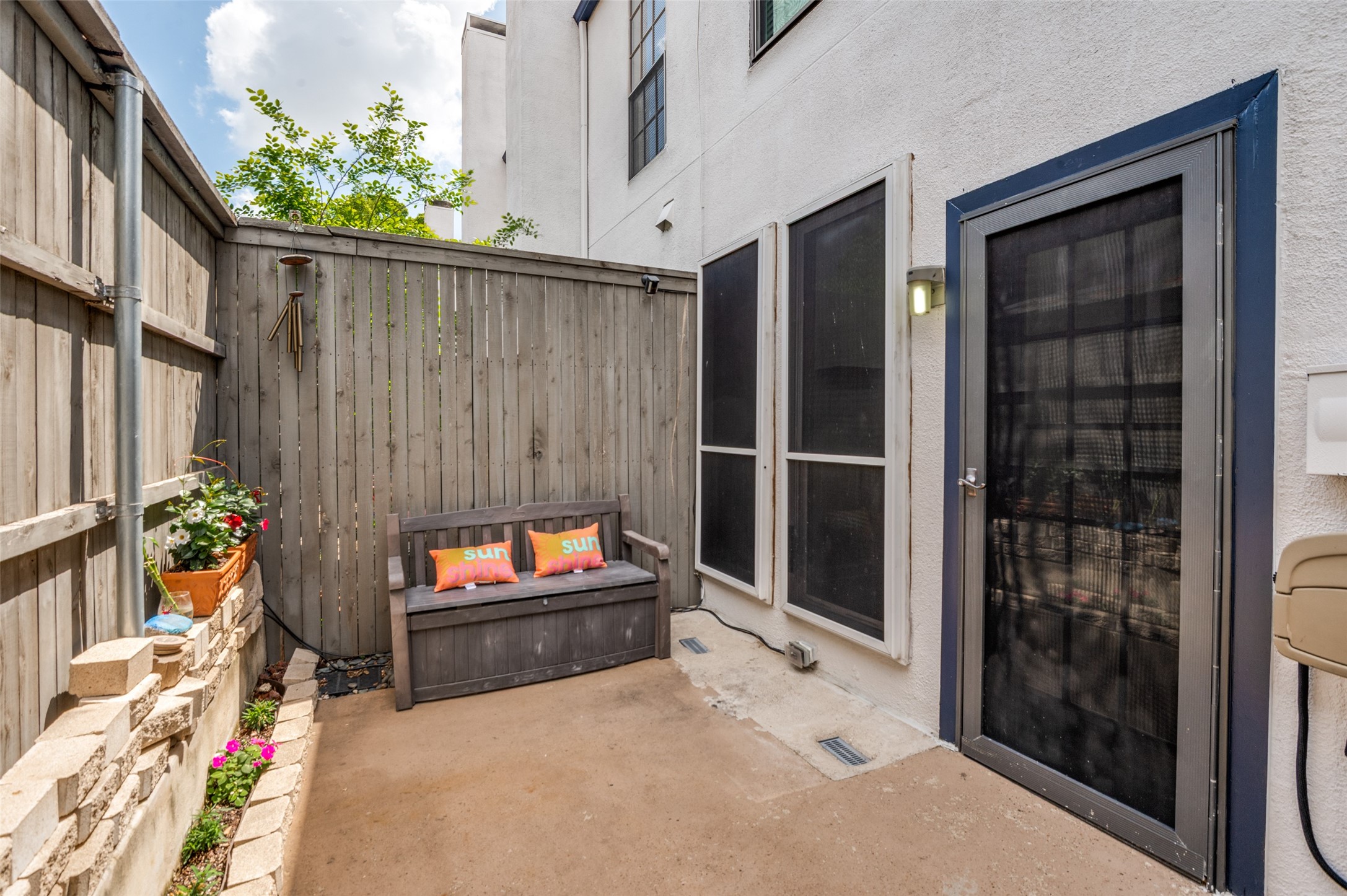 4132 Cole Avenue Dallas TX 75204