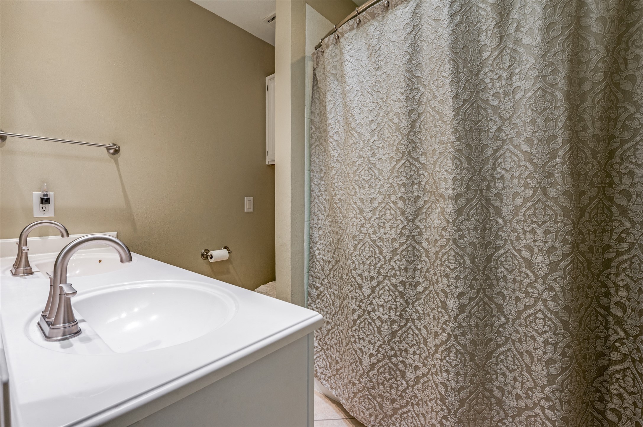 4132 Cole Avenue Dallas TX 75204