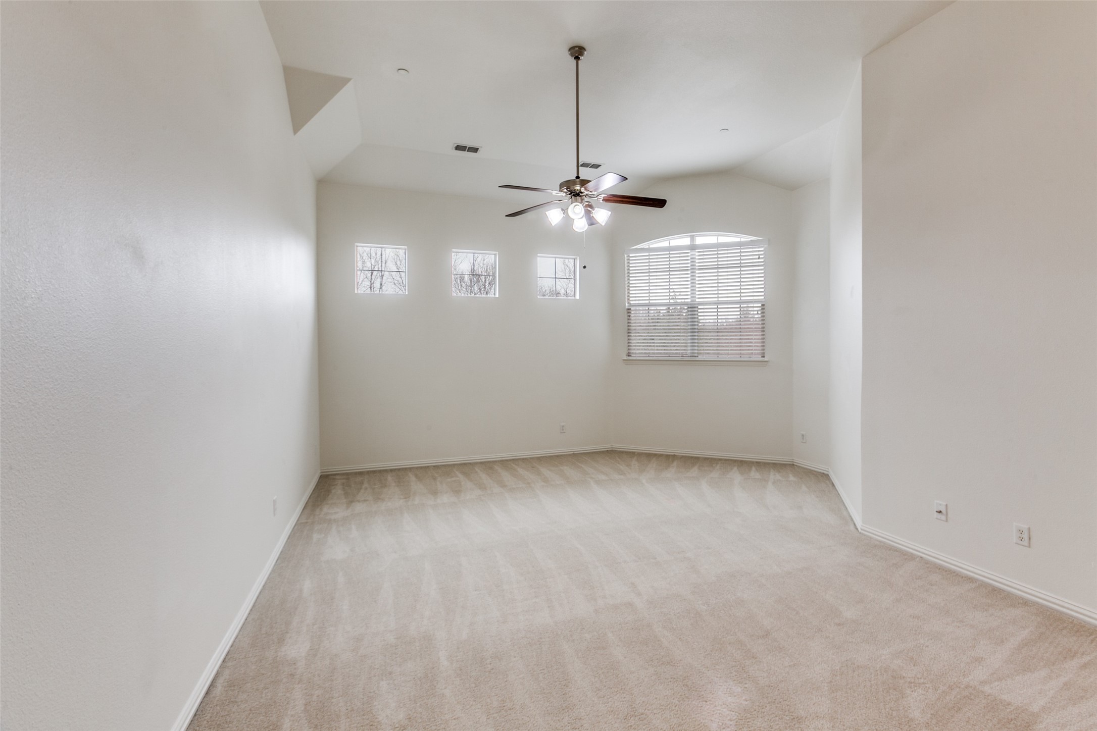 1907 Osprey Lane Garland TX 75044
