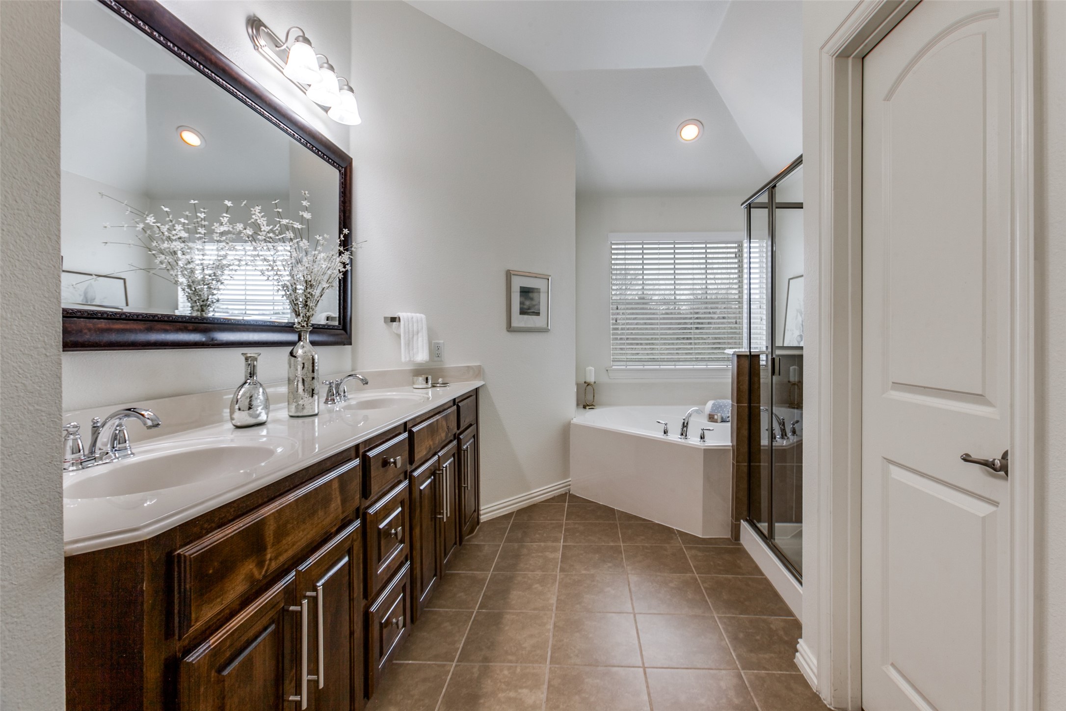 1907 Osprey Lane Garland TX 75044