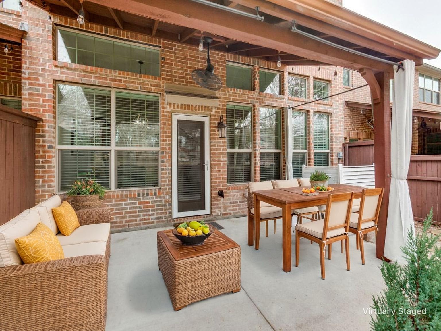 1907 Osprey Lane Garland TX 75044