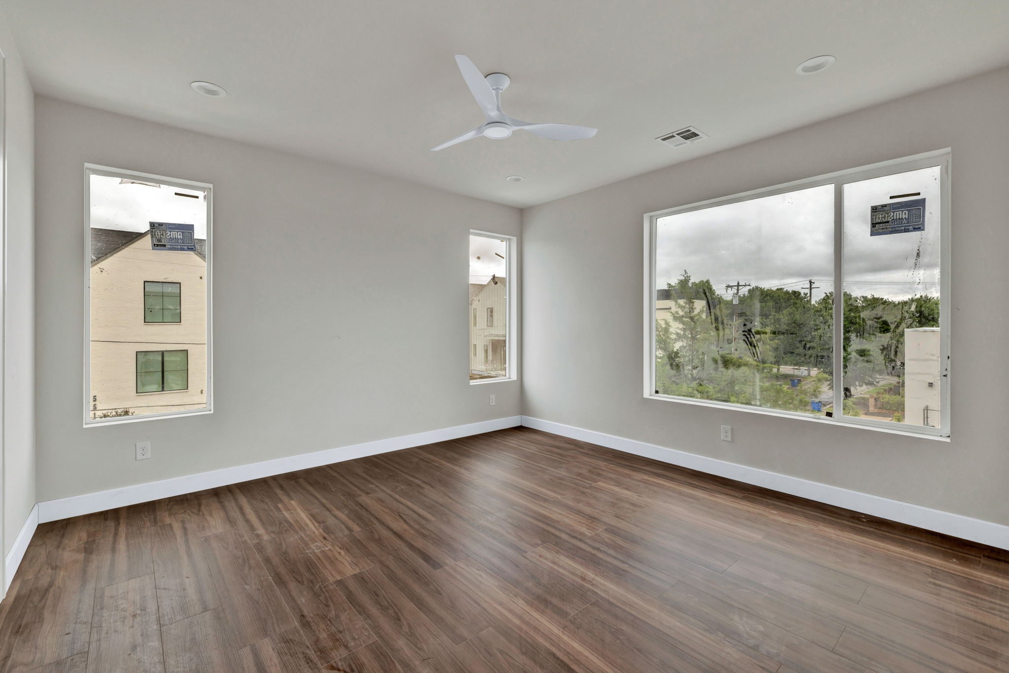 1319 Madrigal Parkway Dallas TX 75206