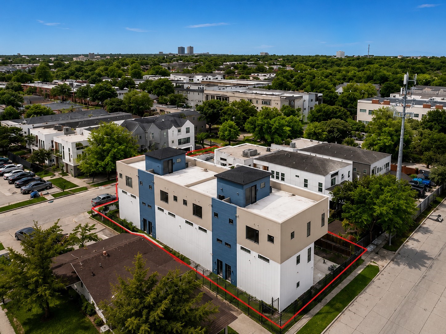 1319 Madrigal Parkway Dallas TX 75206