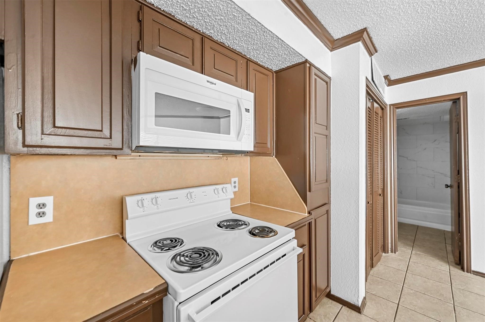 2314 Bamboo Drive Arlington TX 76006
