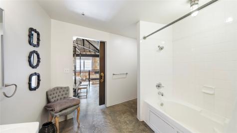 1122 Jackson Street Dallas TX 75202