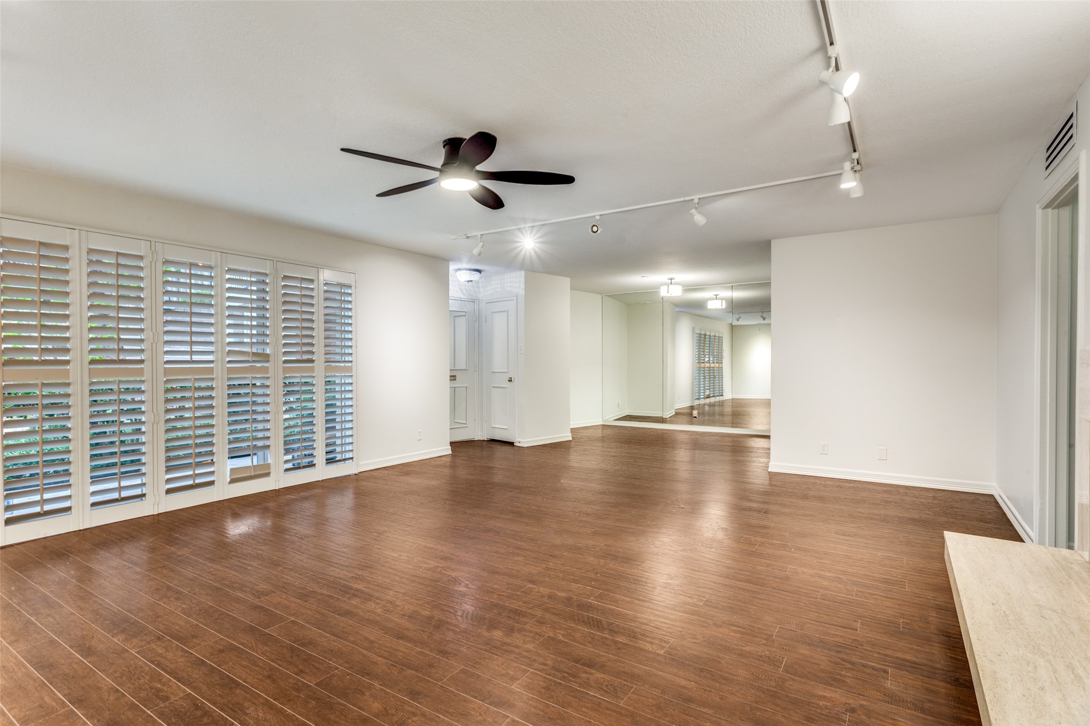 2301 Ridgmar Plaza Fort Worth TX 76116
