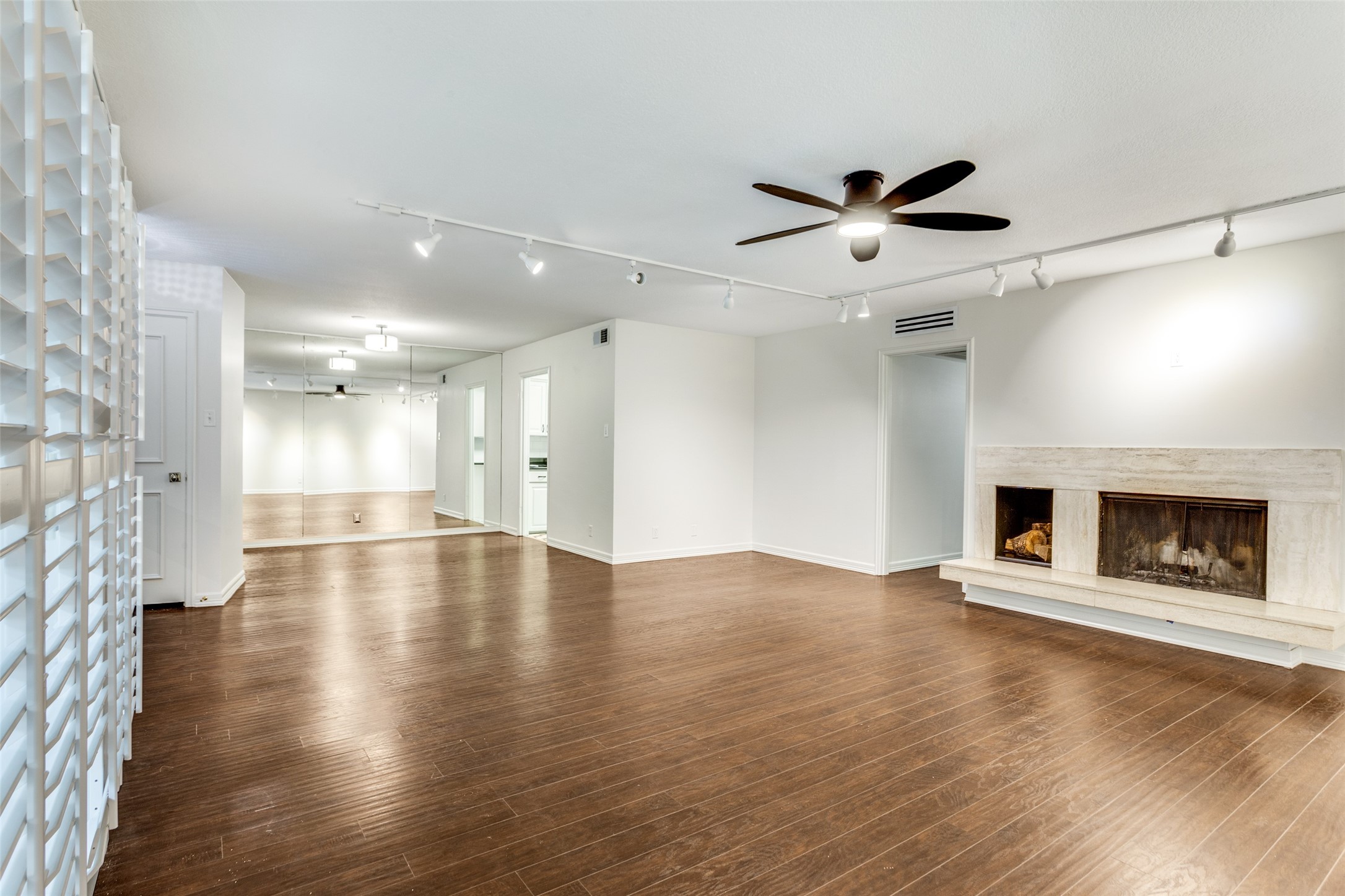 2301 Ridgmar Plaza Fort Worth TX 76116