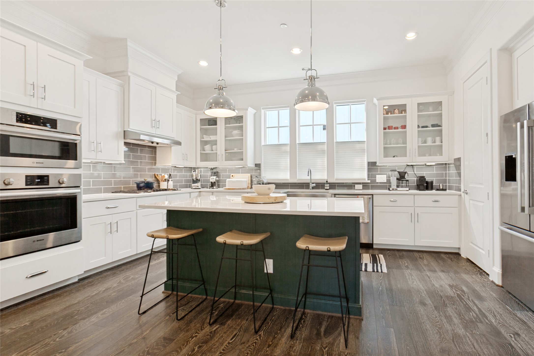 7333 Valley View Lane Dallas TX 75240