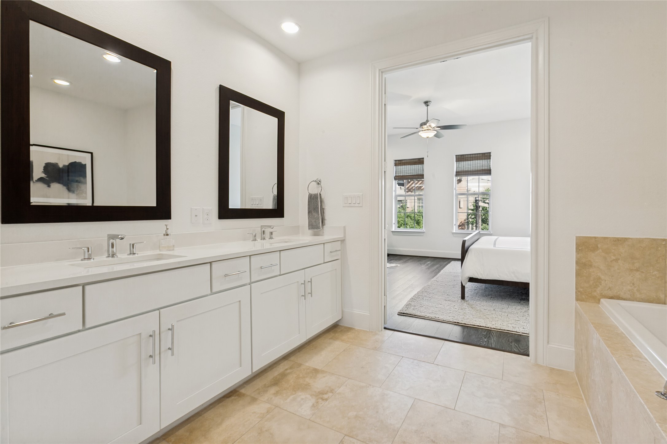 7333 Valley View Lane Dallas TX 75240