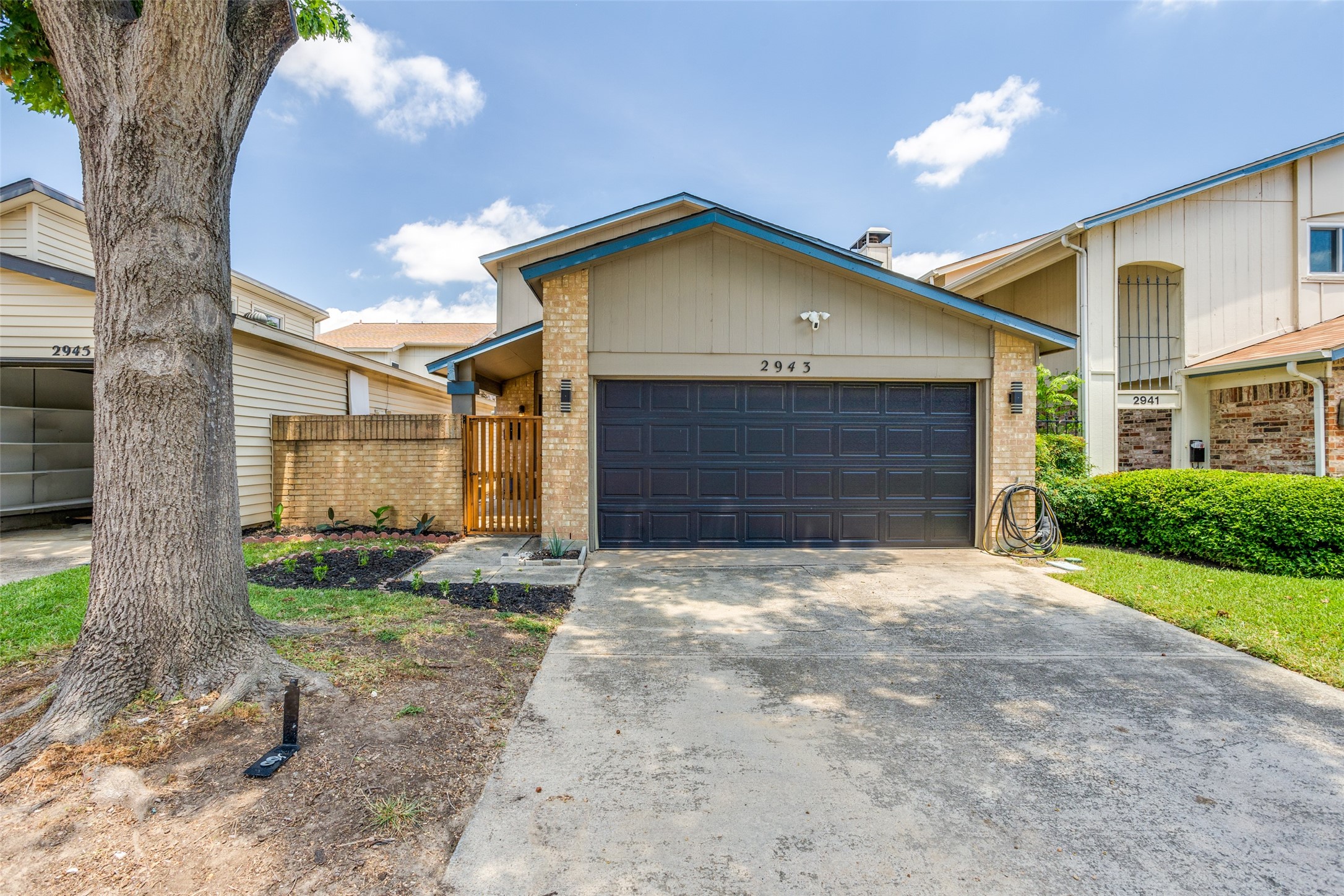 2943 Antares Circle Garland TX 75044
