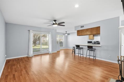 2535 Wedglea Drive Dallas TX 75211