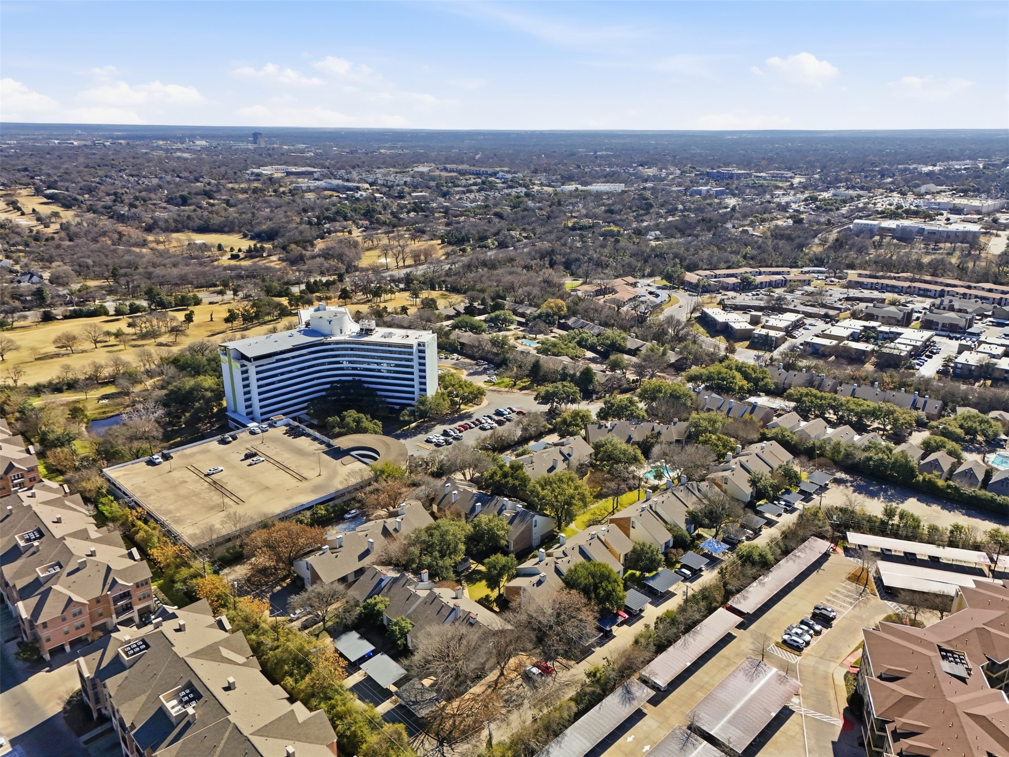 2535 Wedglea Drive Dallas TX 75211