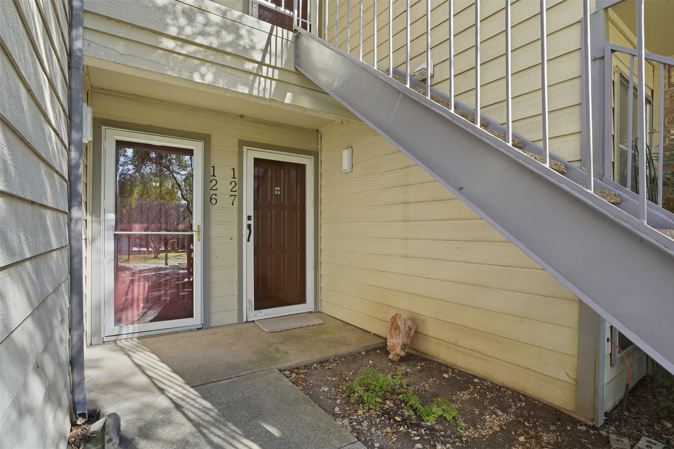 2535 Wedglea Drive Dallas TX 75211