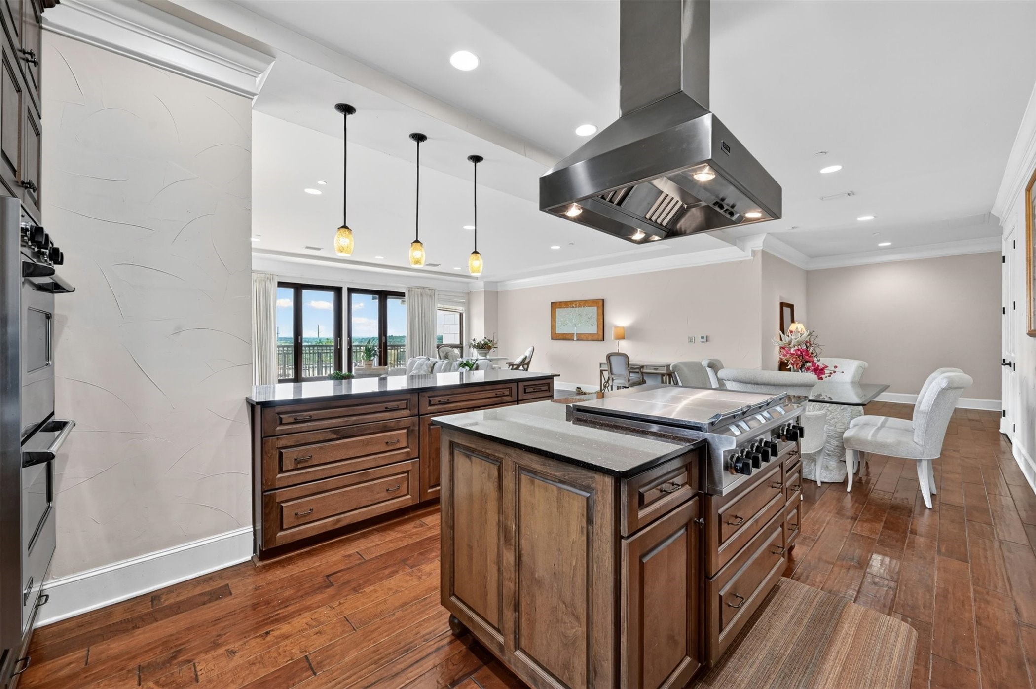 501 Samuels Avenue Fort Worth TX 76102