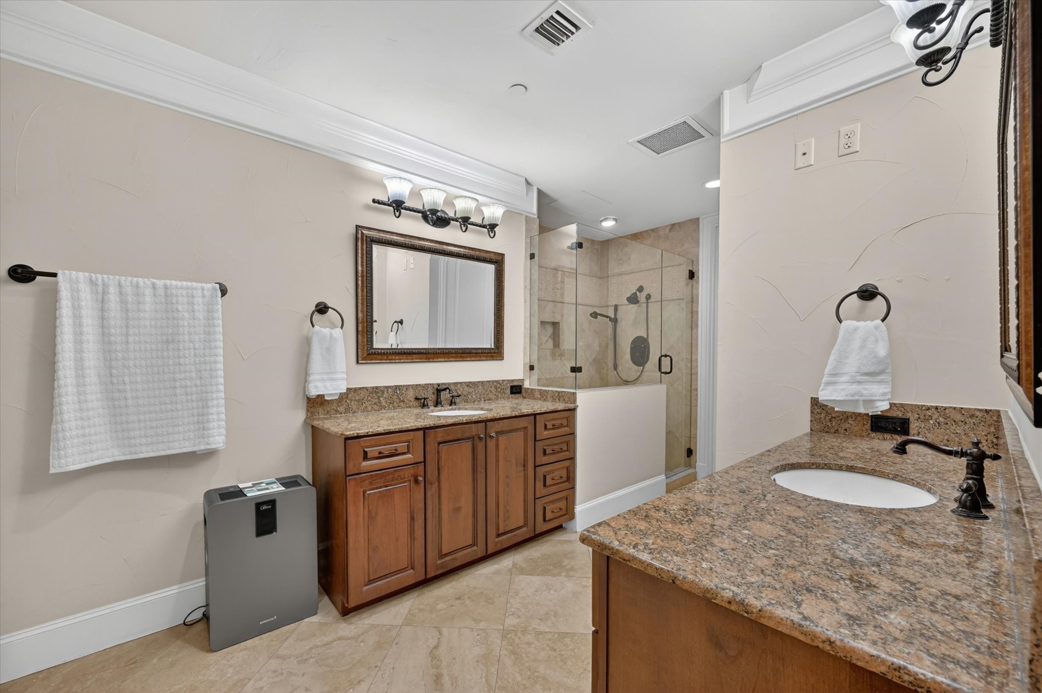 501 Samuels Avenue Fort Worth TX 76102