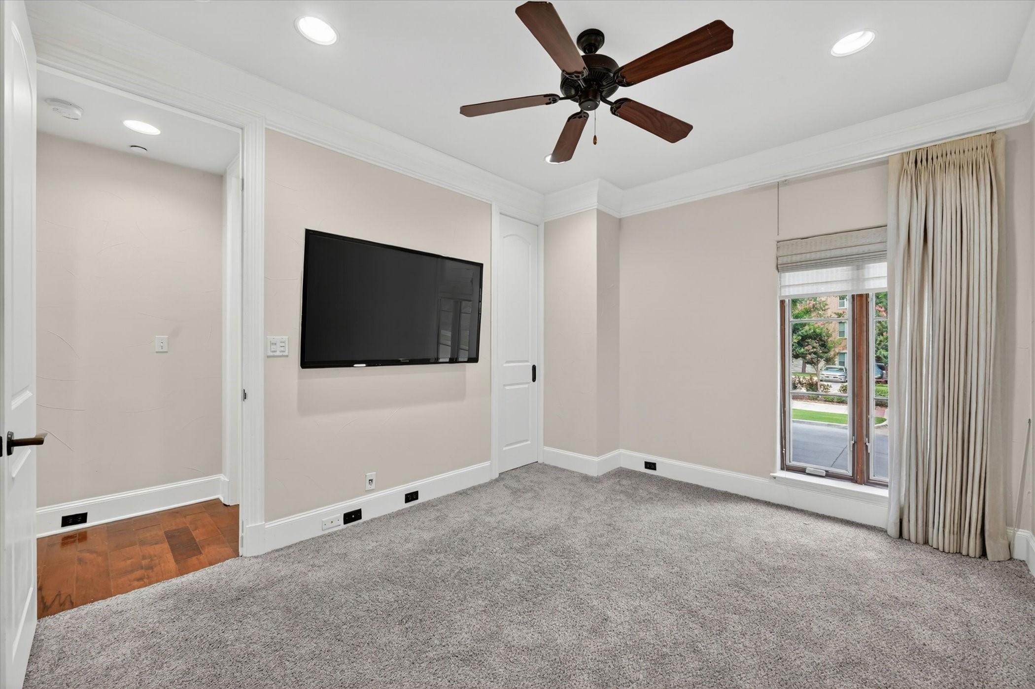 501 Samuels Avenue Fort Worth TX 76102