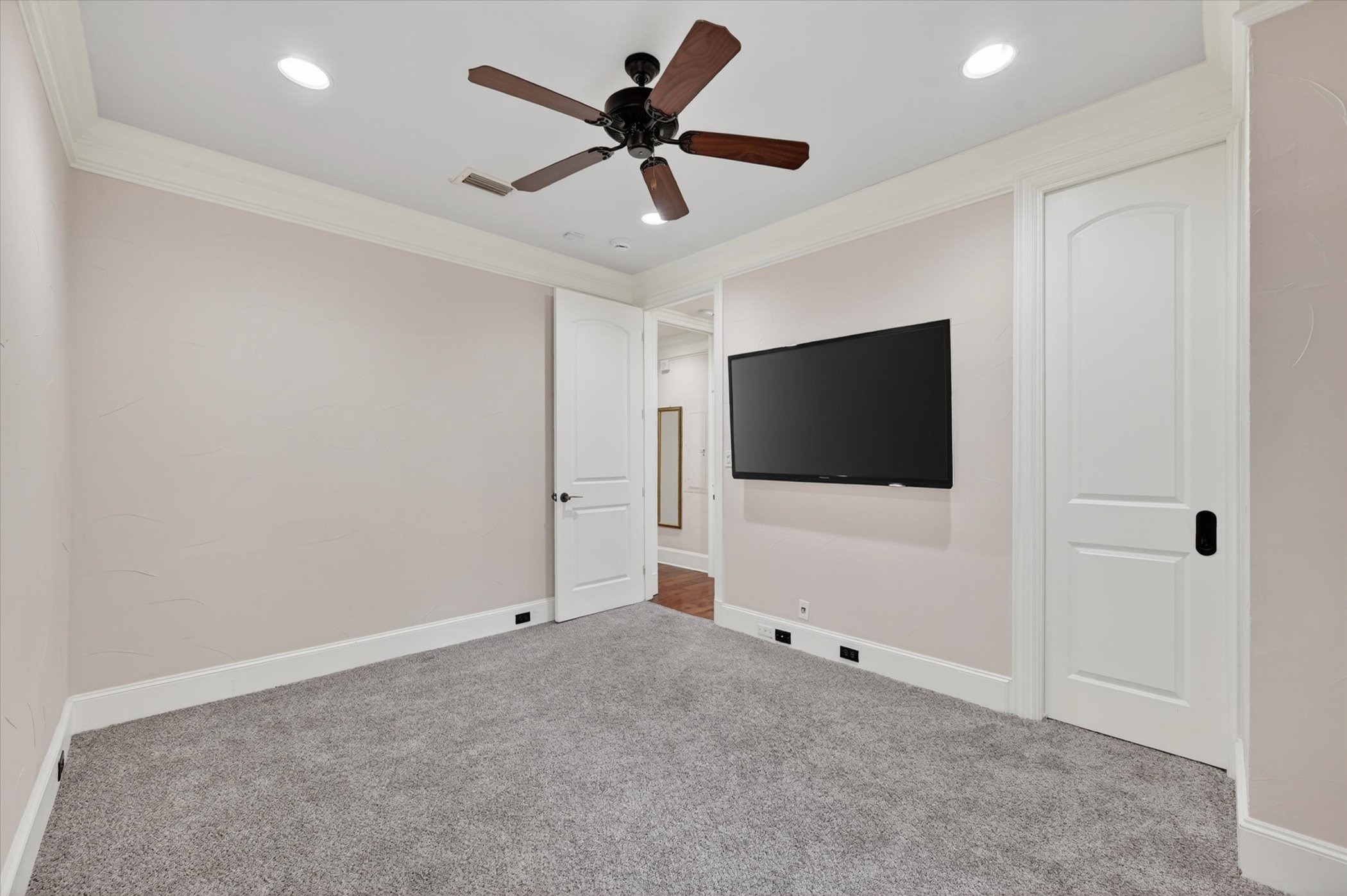 501 Samuels Avenue Fort Worth TX 76102