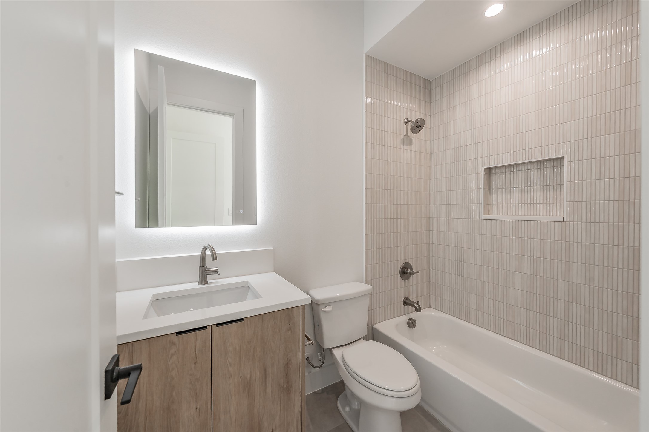 2523 Hondo Avenue Dallas TX 75219