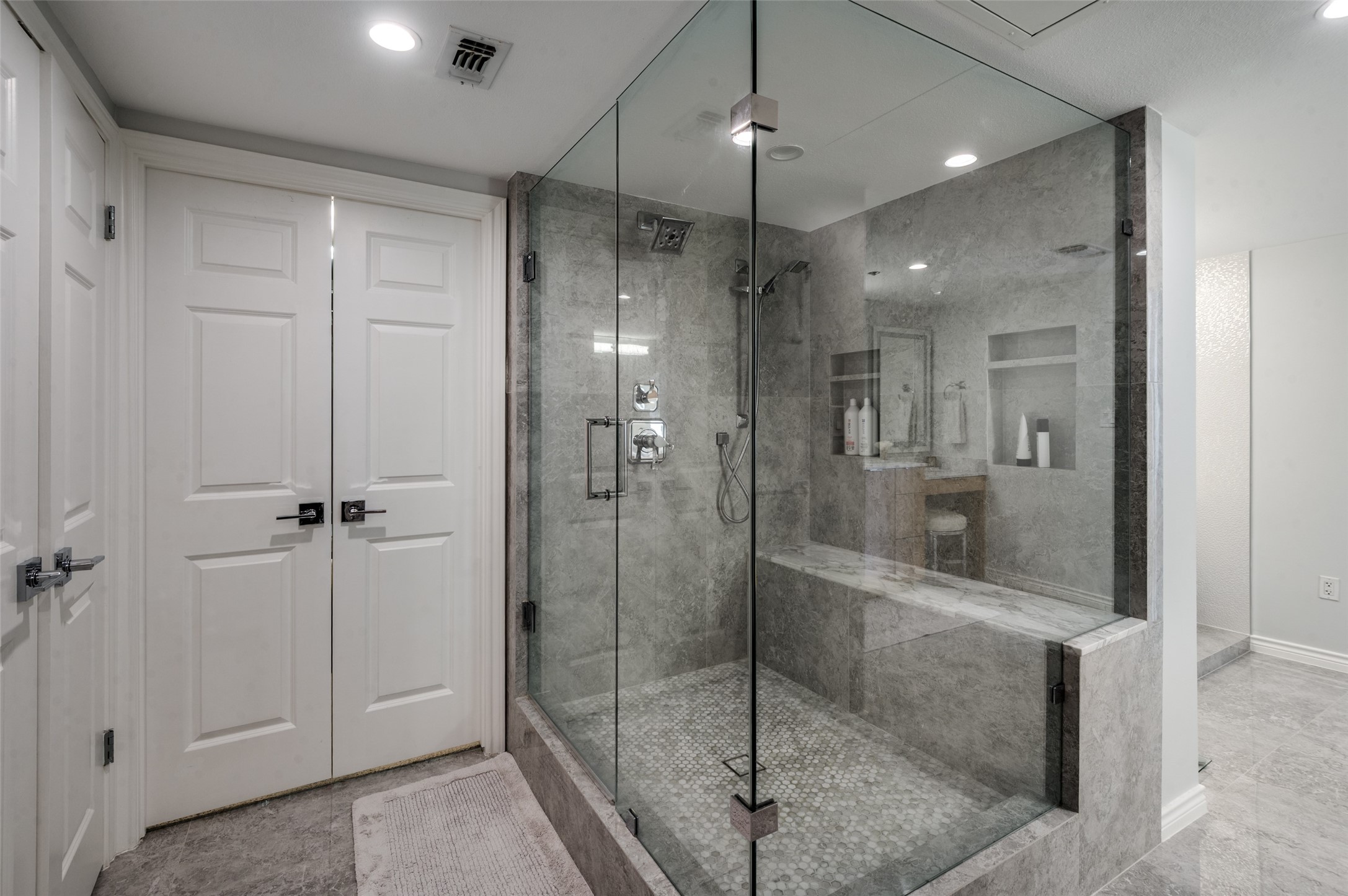 5909 Luther Lane Dallas TX 75225