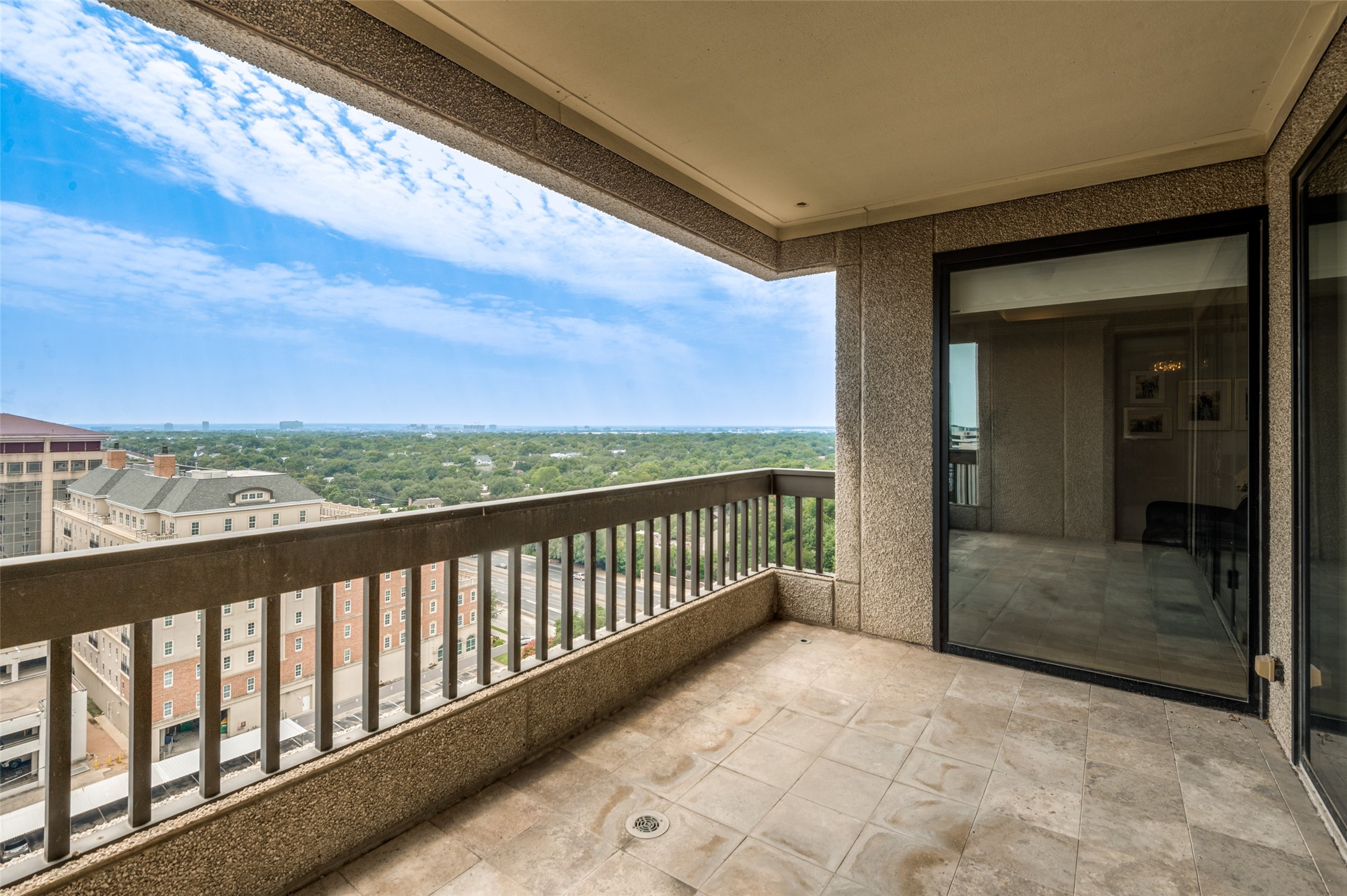 5909 Luther Lane Dallas TX 75225