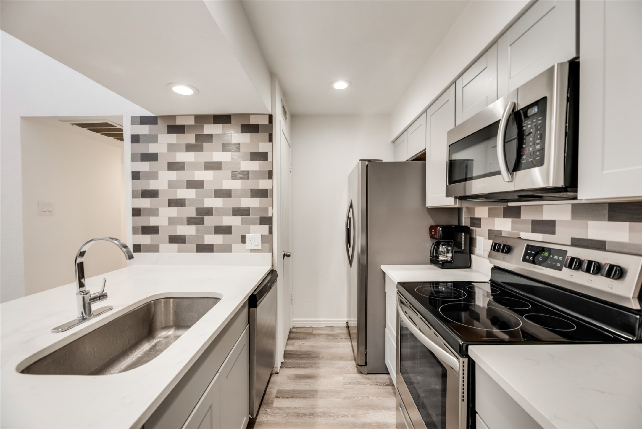 5750 Phoenix Drive Dallas TX 75231