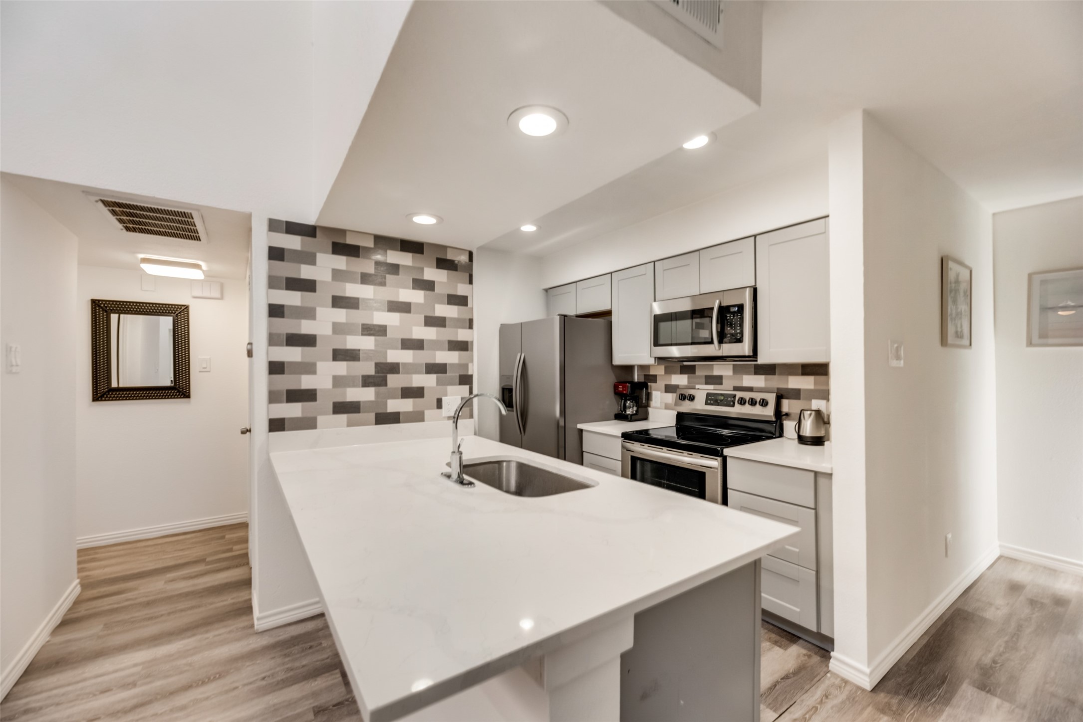 5750 Phoenix Drive Dallas TX 75231