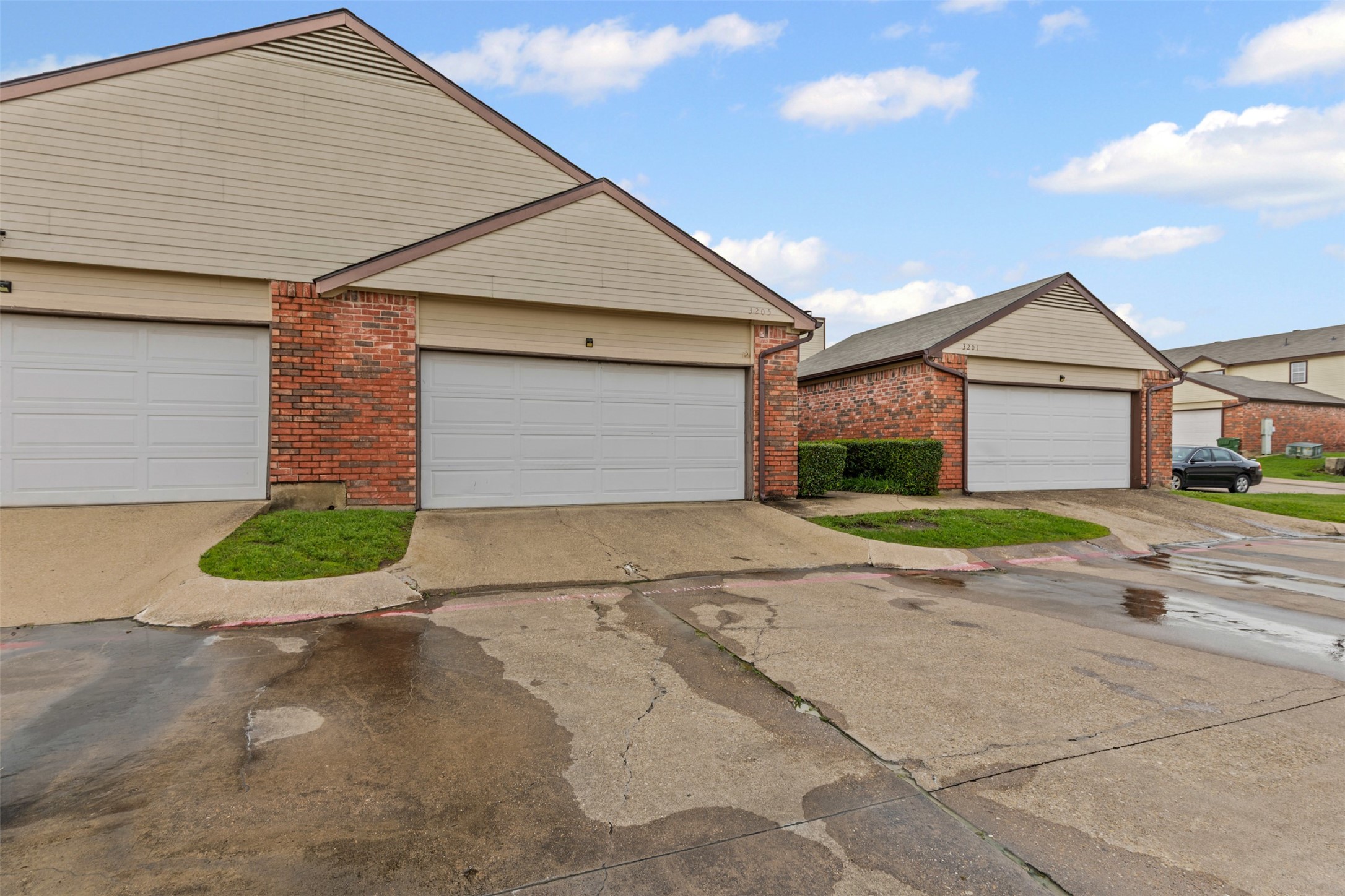 3205 Wykes Drive Garland TX 75043