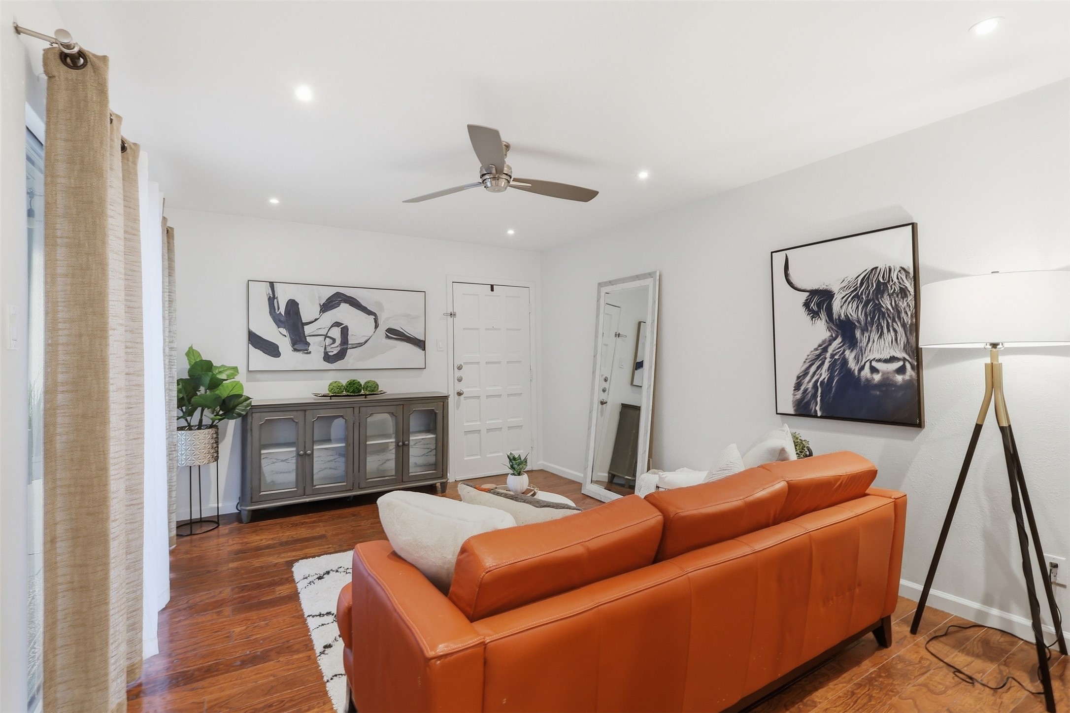 4347 Dickason Avenue Dallas TX 75219