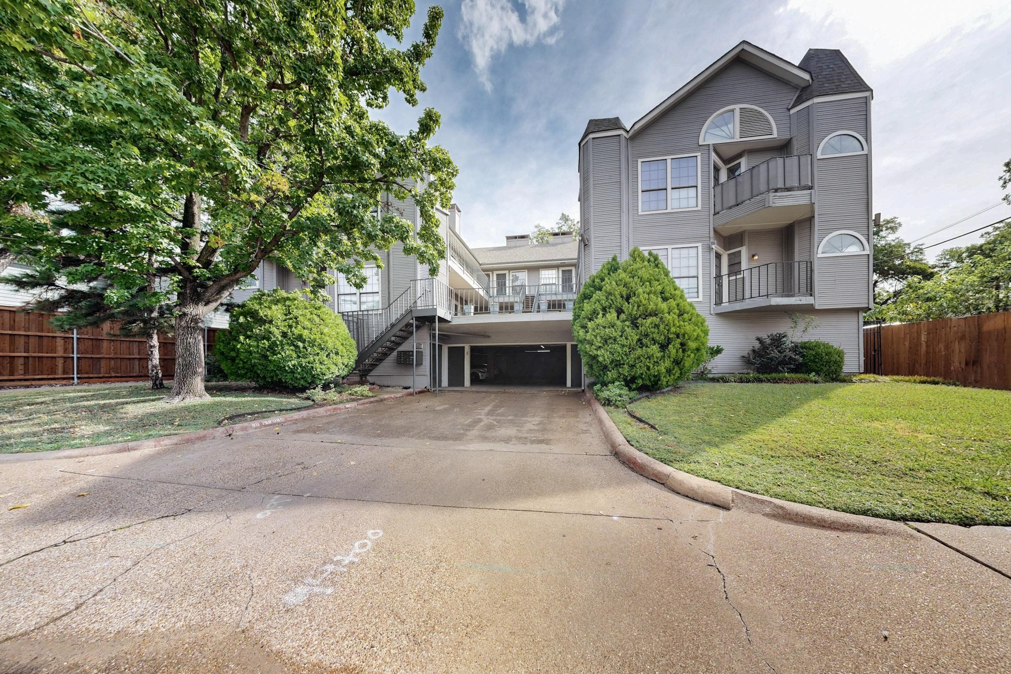 218 N Beacon Street Dallas TX 75214