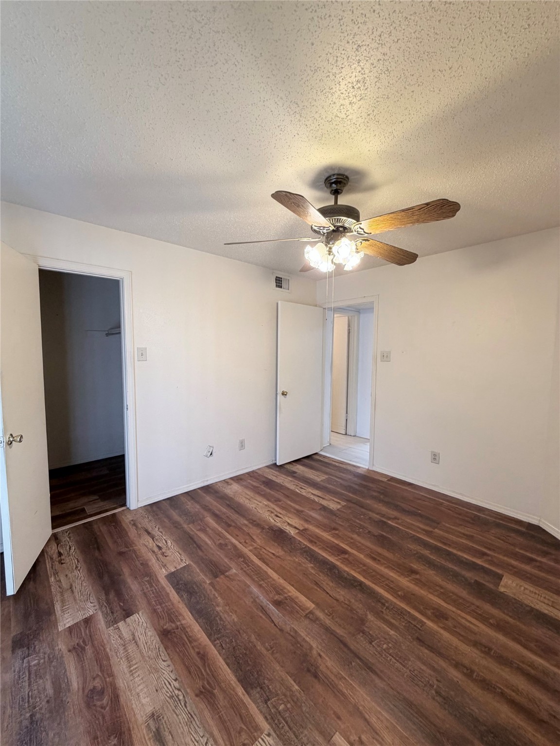 18333 Roehampton Drive Dallas TX 75252