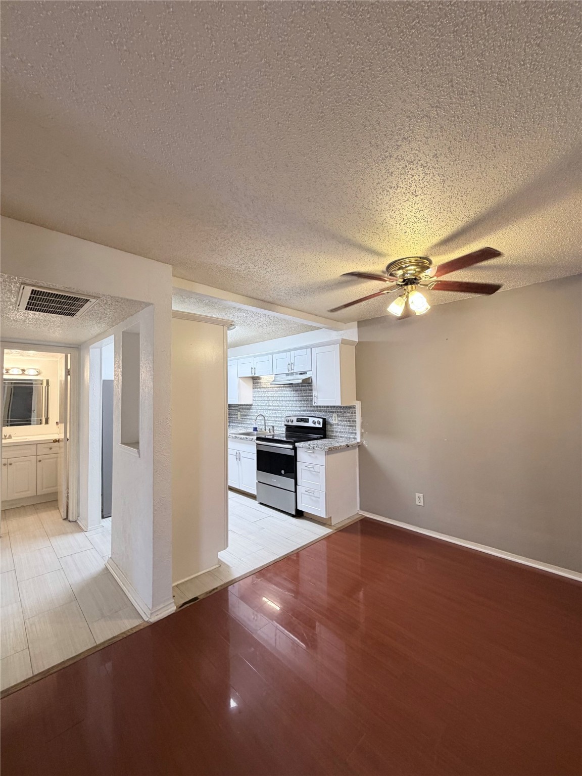 18333 Roehampton Drive Dallas TX 75252