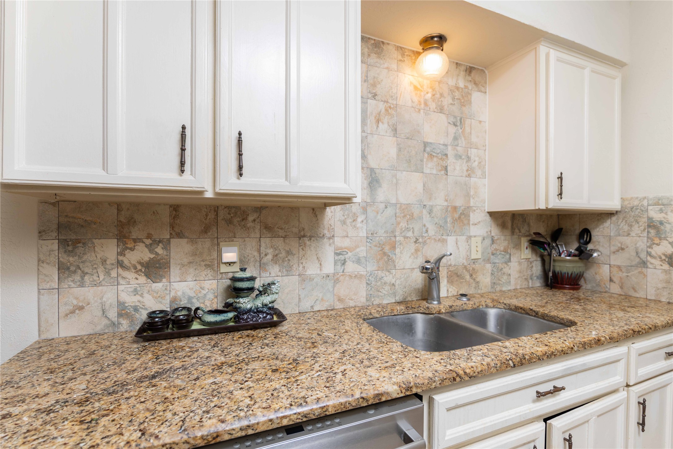 4806 Rollingwood Court Garland TX 75043