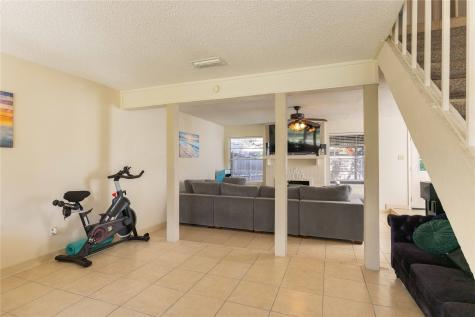 4806 Rollingwood Court Garland TX 75043