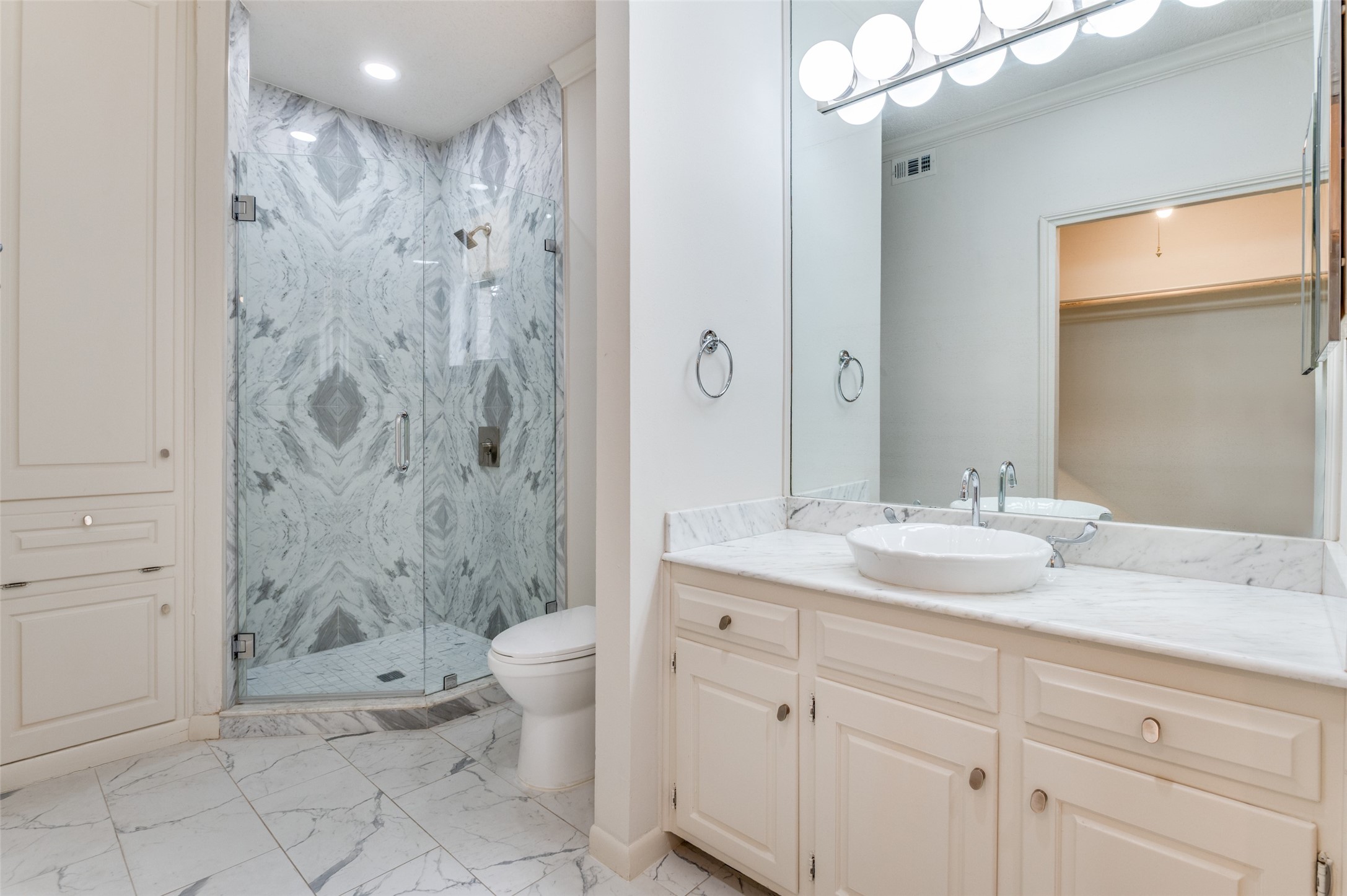 3727 Gilbert Avenue Dallas TX 75219