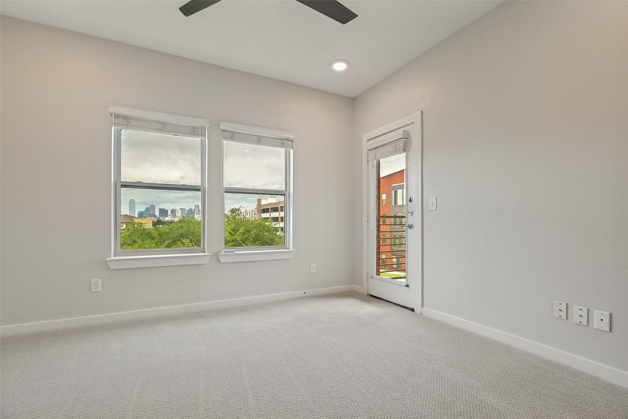 1596 Fiji Street Dallas TX 75203