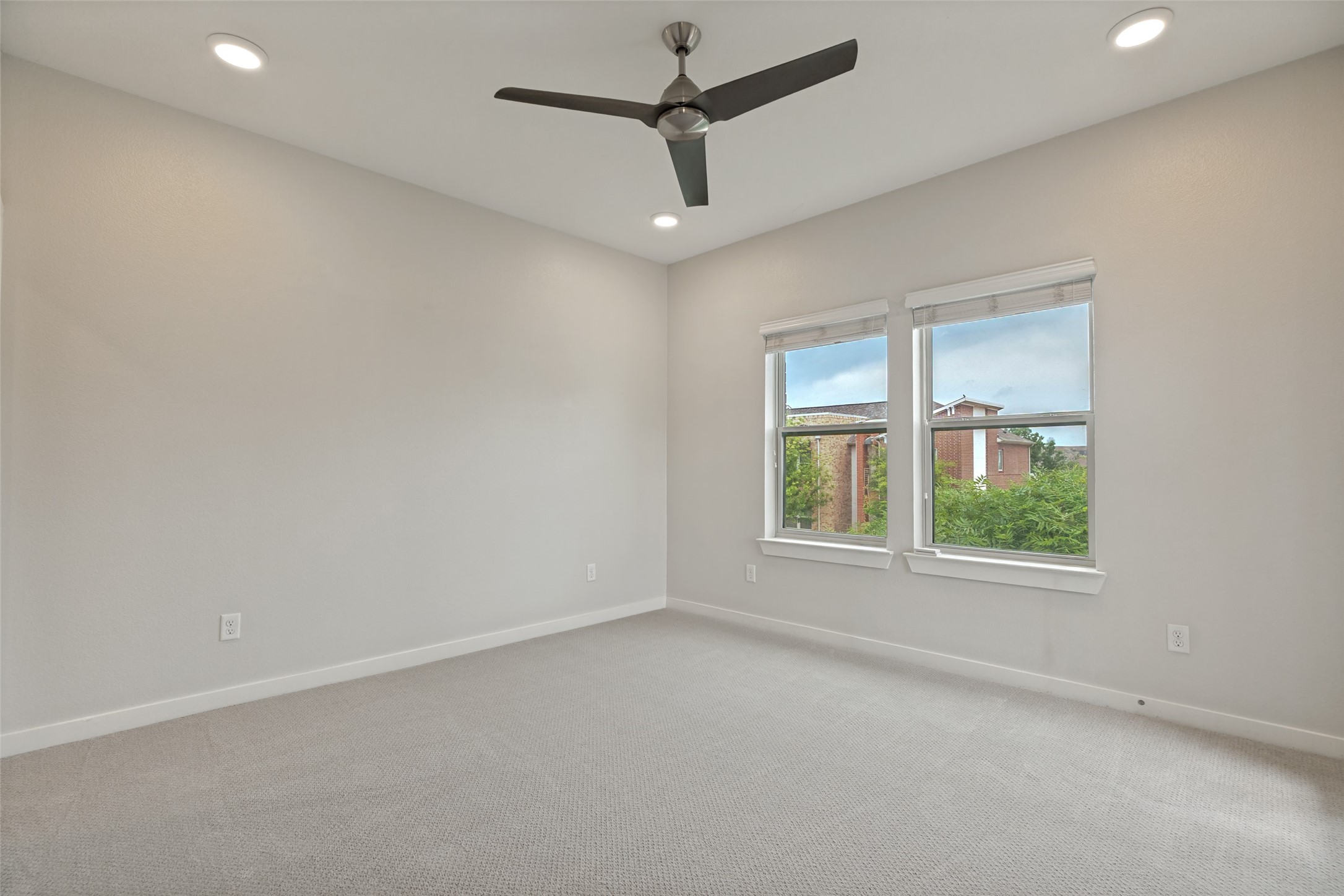 1596 Fiji Street Dallas TX 75203