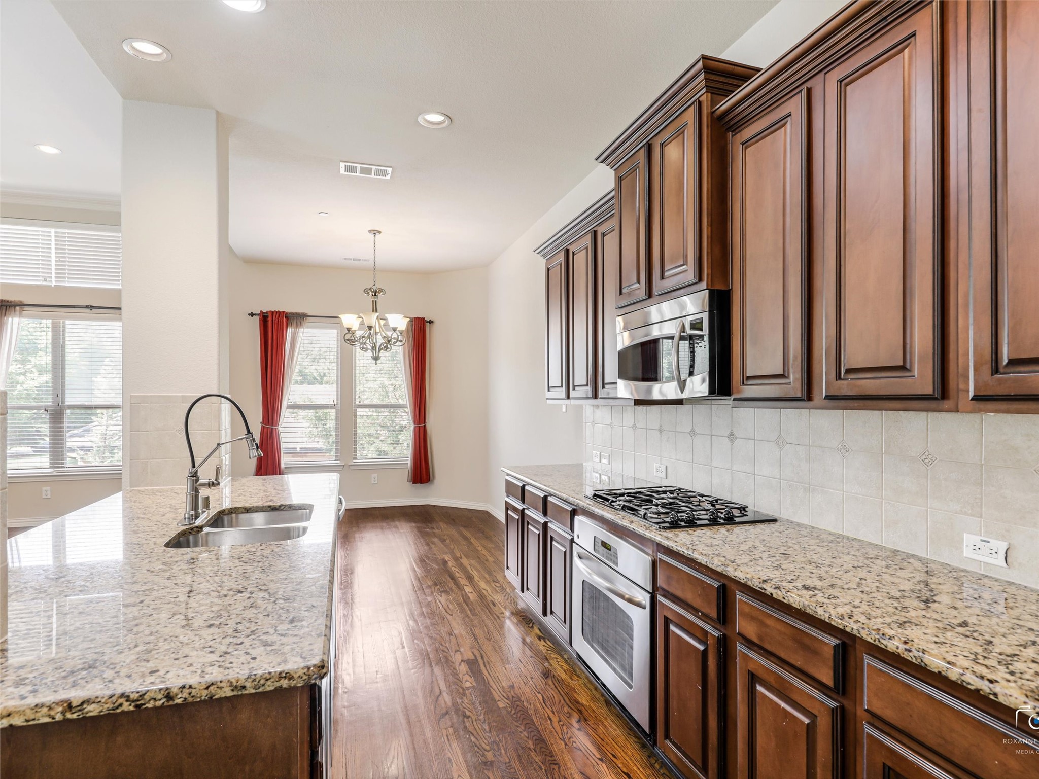 6481 Riviera Drive Irving TX 75039